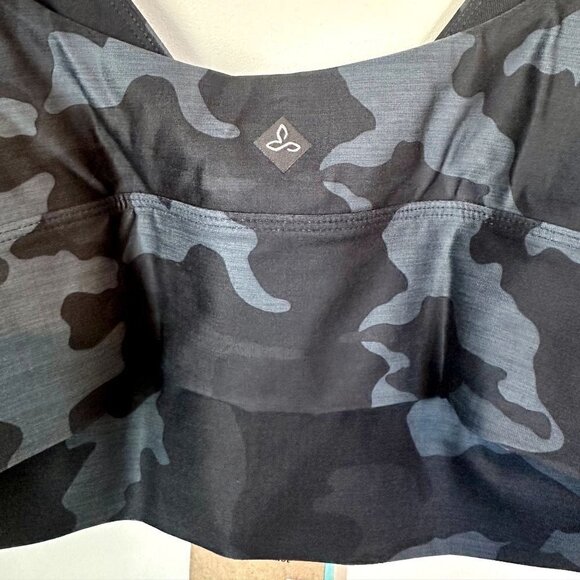 NWT Prana Layna Brami in Black Camo - Size Medium - Picture 8 of 9